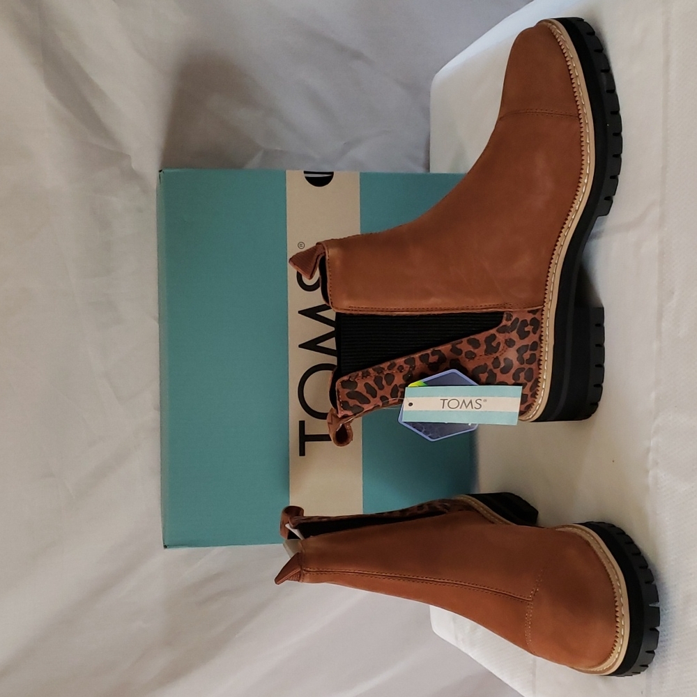 NEW Toms Dakota Leather Chelsea Boot
